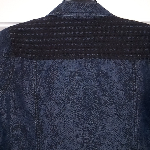 New Direction Snake Pattern Jean Jacket - Picture 4 of 7